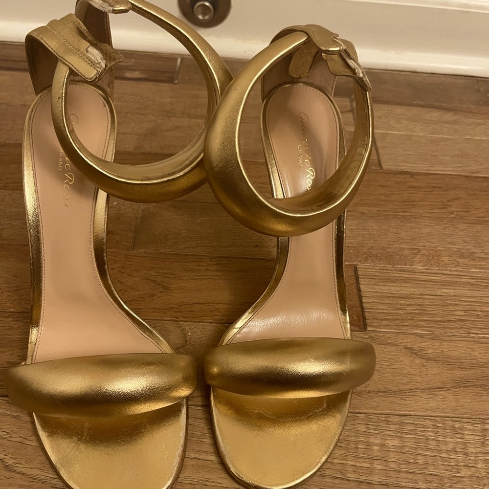 Gianvito Rossi Gold Sandals